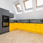 With Mezzanine - Augustianska 1 Lägenhet