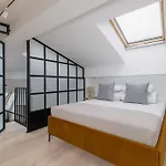 Lejlighed With Mezzanine - Augustianska 1