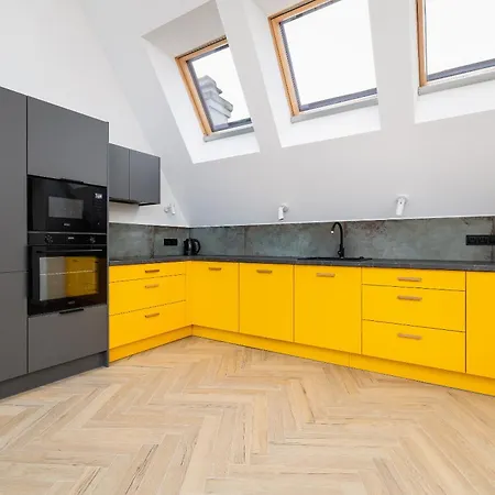 With Mezzanine - Augustianska 1 Apartment