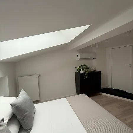 With Mezzanine - Augustianska 1 Apartmán Krakov