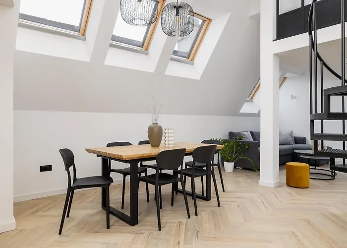 With Mezzanine - Augustianska 1 * Krakow